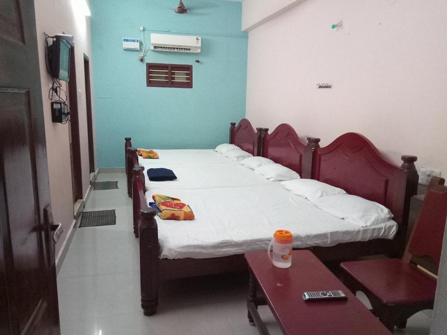 Sakthi Guest House & Residency, By Saraswathi Groups, Thirunallar, Karaikal Pillaittiruvasal Buitenkant foto